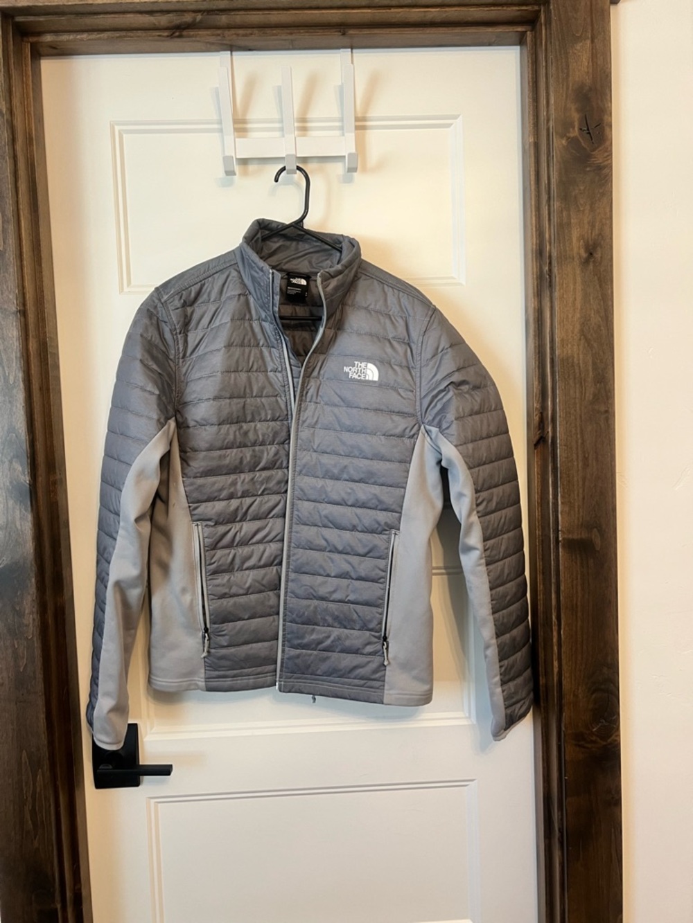 The North Face Men’s Gray Quilted Hybrid Jacket with Light Gray Panels